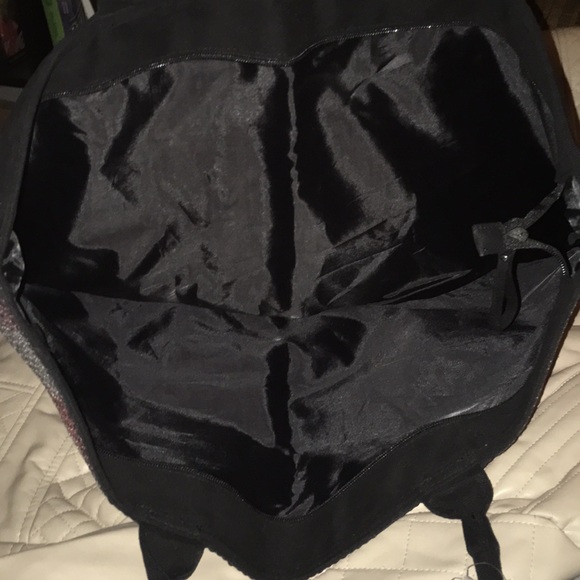 Victoria’s Secret Sequined Large Tote Bag NWT - Picture 5 of 5